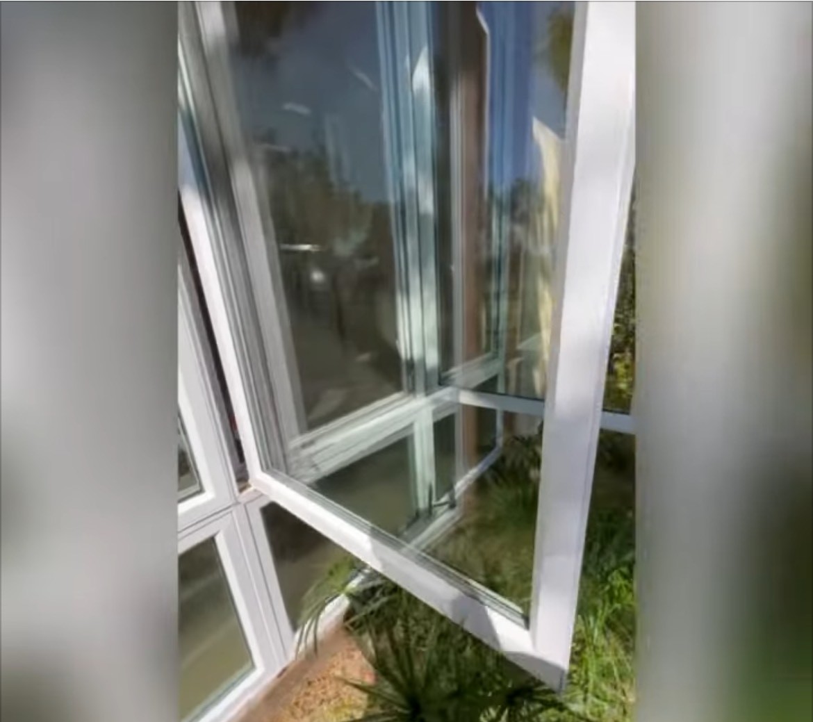 Crystal-Clear Window Cleaning for Homes and Businesses Service